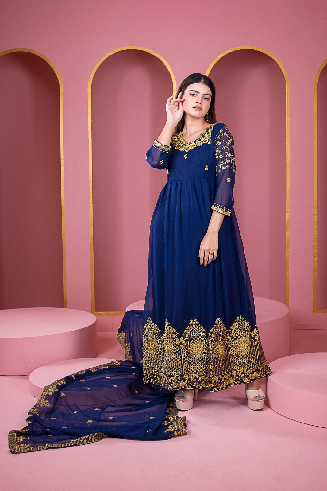 রেডিমেড জর্জেট এমব্রয়ডারি পার্টি ড্রেস - Image 3